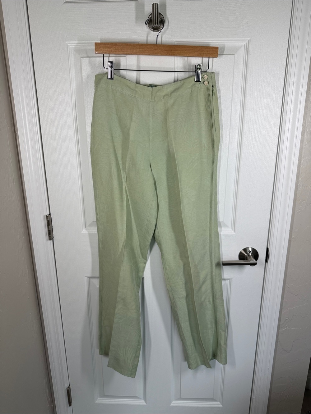 Vintge Tommy Bahama silk and linen light green tropical leaf print pants size 6